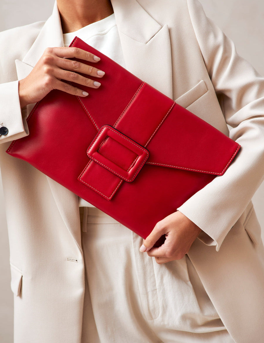 the-e-lipstick-red-leather-clutch-clutches-alohas-794258_900x_9779b86a-729b-49de-857d-8ad27701e7c3.jpg