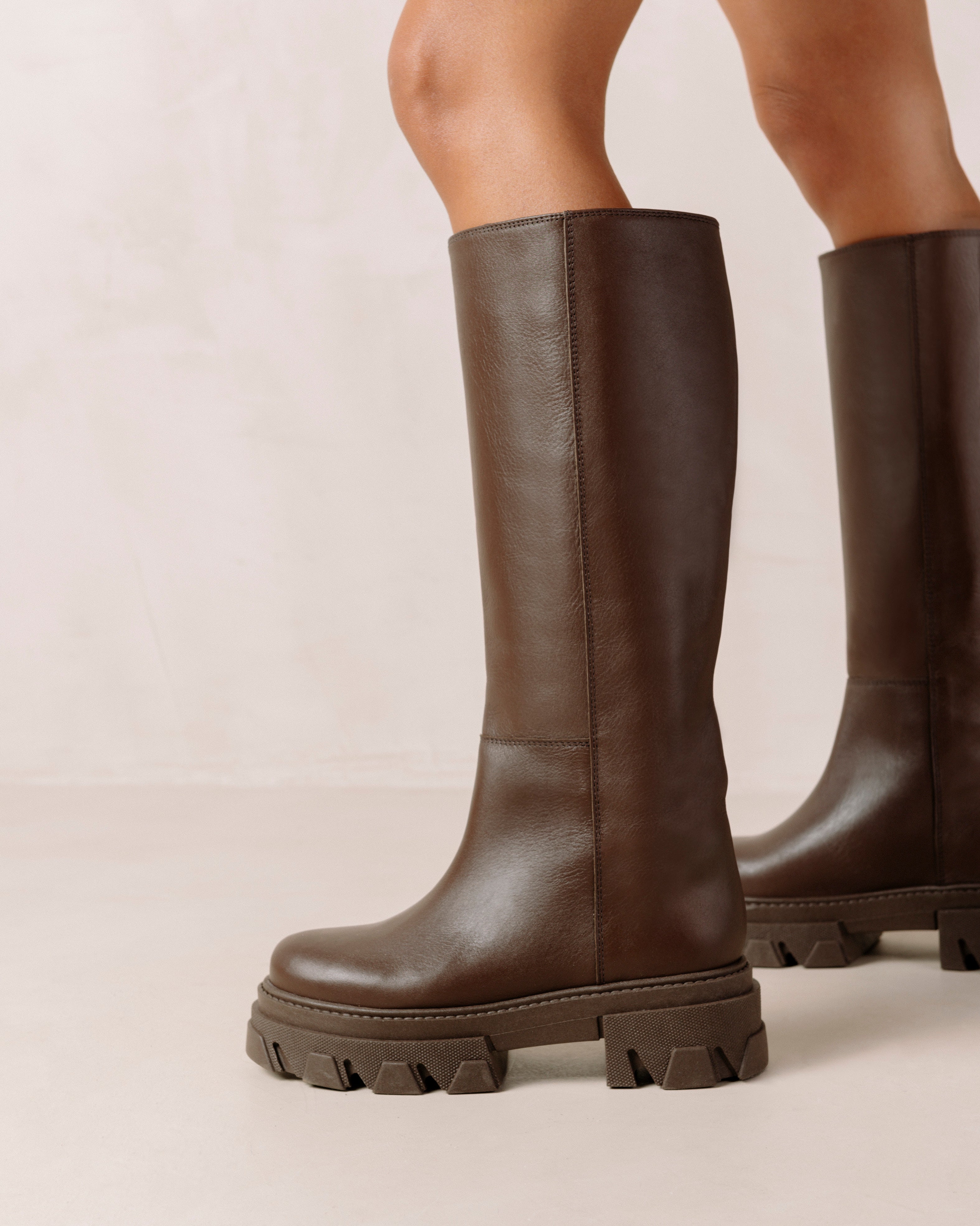 katiuska-coffee-brown-boots-alohas-497568.jpg