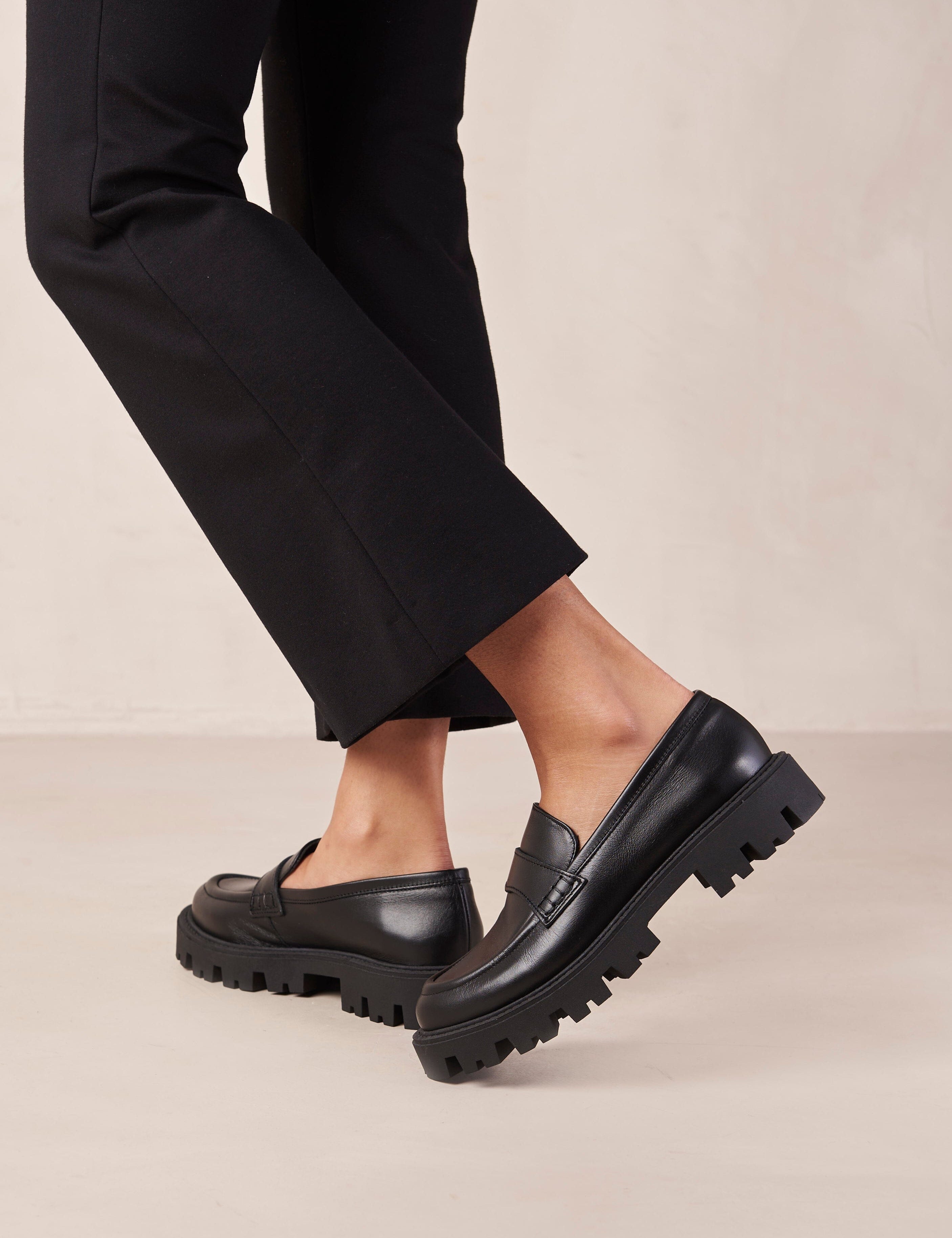 obsidian-black-leather-loafers-loafers-alohas-402797.jpg