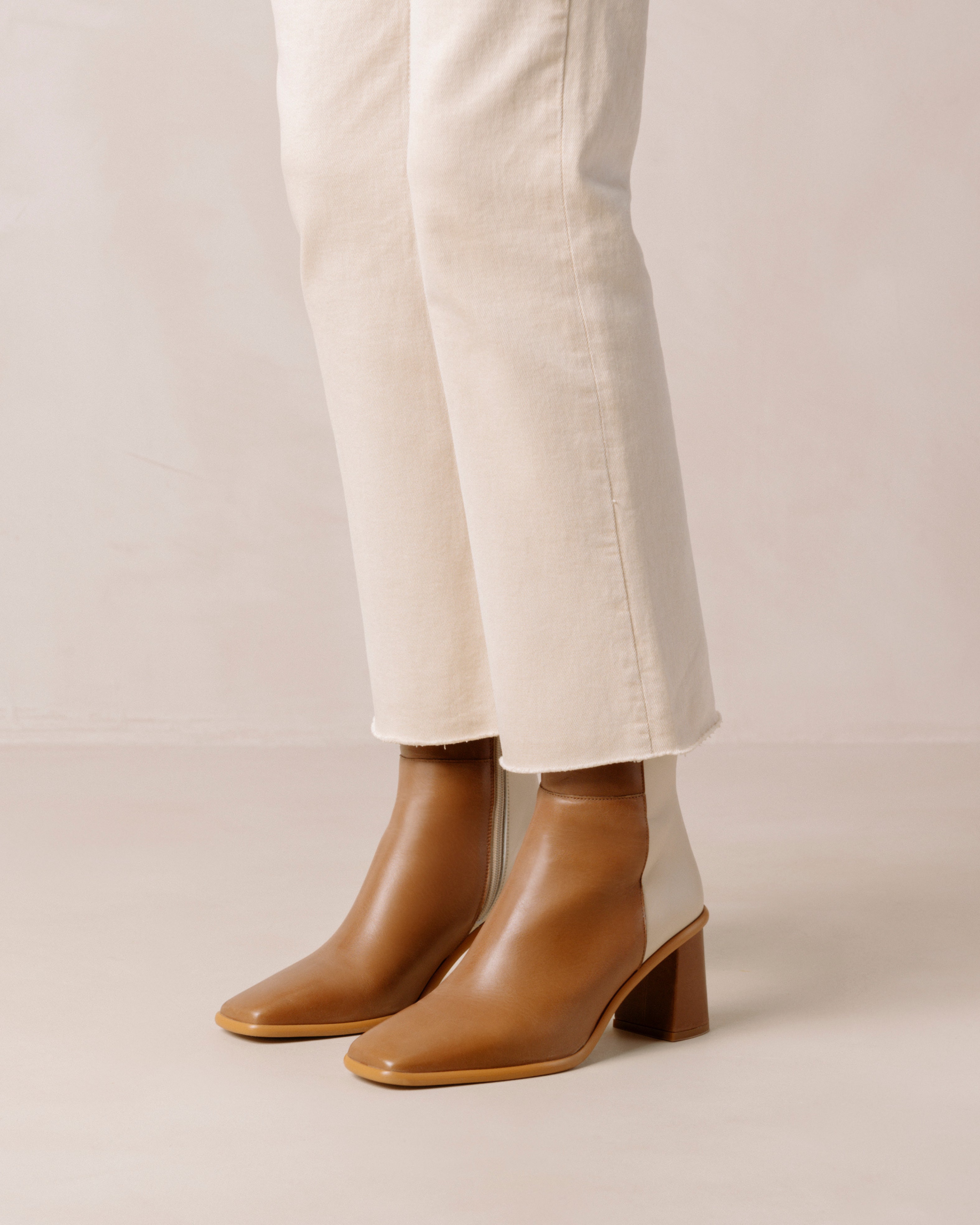 west-camel-cream-ankle-boots-alohas-684707_7247b0cc-4187-4591-bbaf-c9a92ac03ea7.jpg